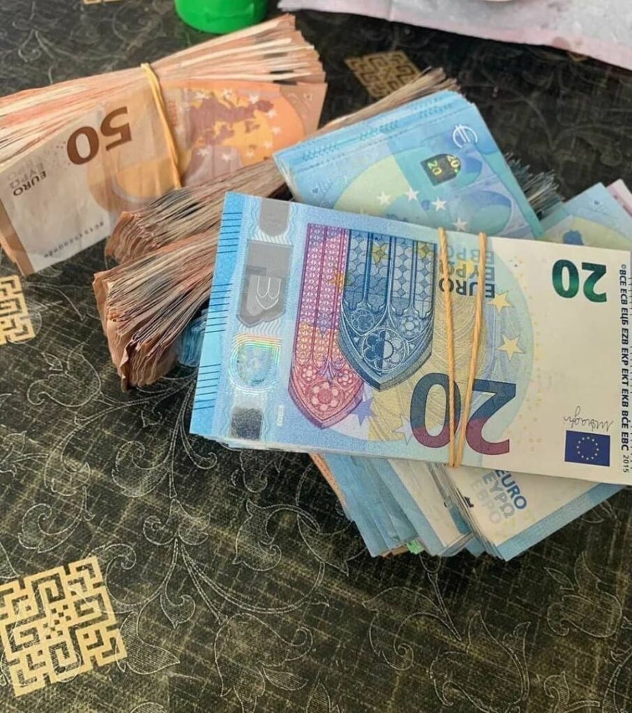 comprar dinero falso euro
