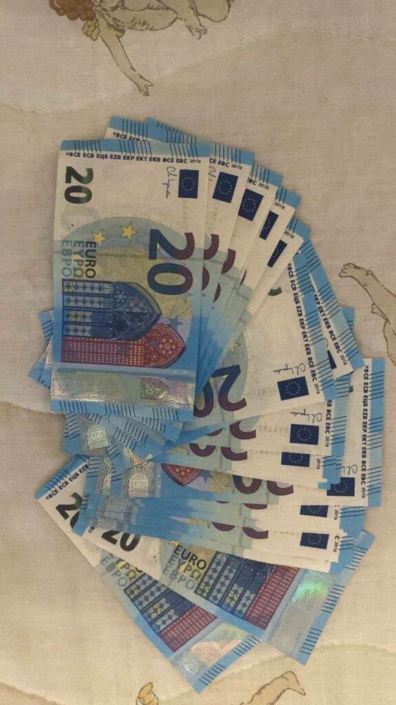 comprar billetes falsos de 20 euros