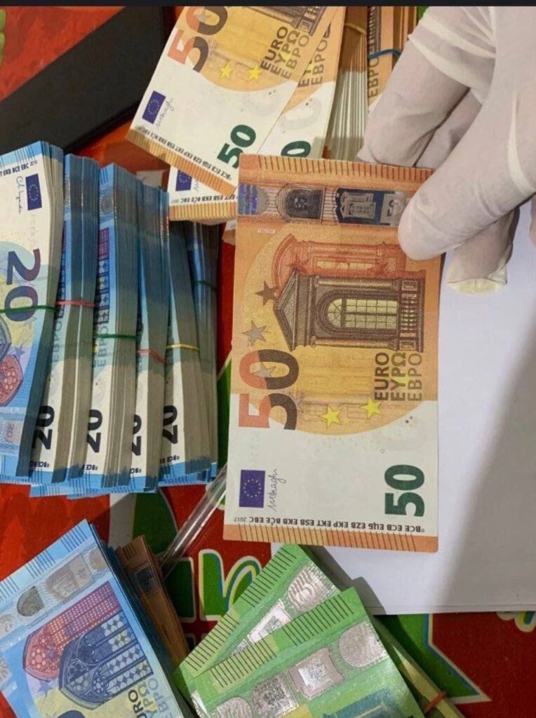 comprar euros falsos