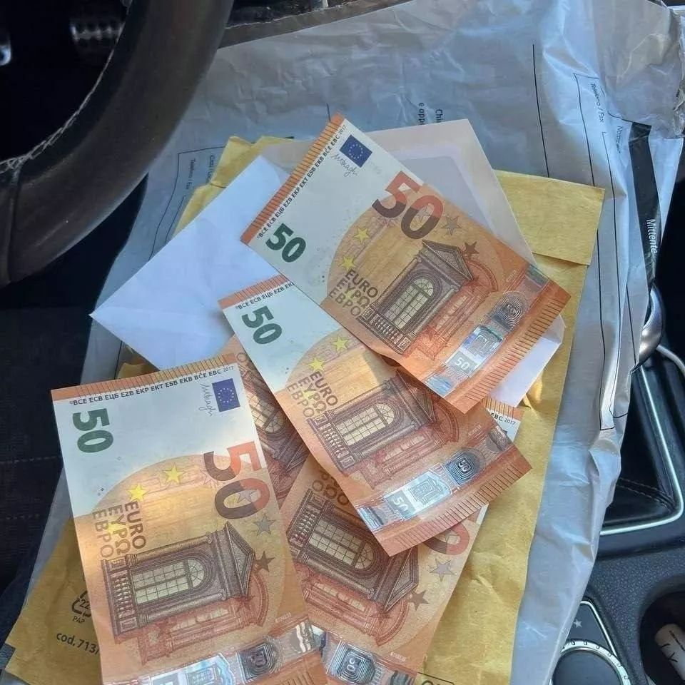 billetes falsos de 50 euros