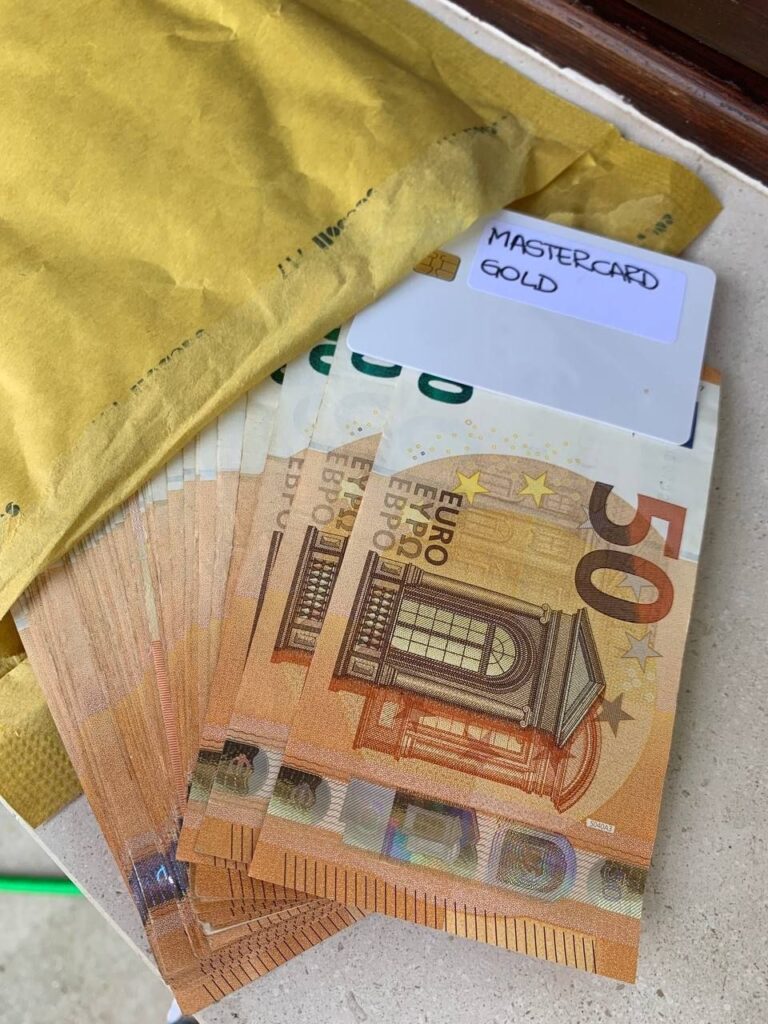 comprar dinero falso euros