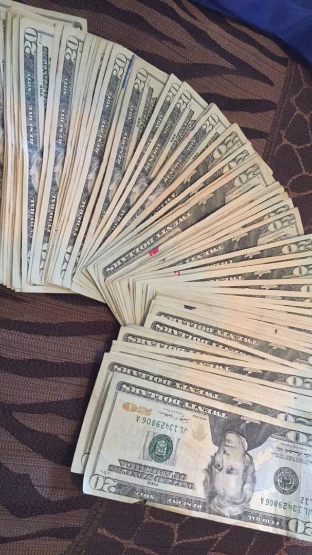 billete de 20 dolares falso