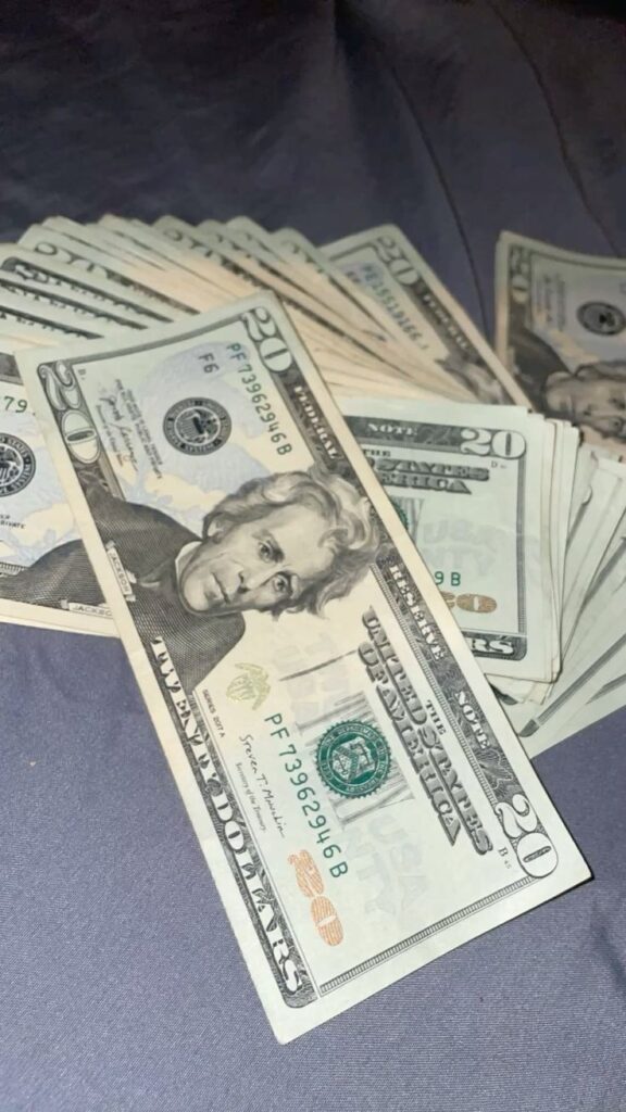 billete de 20 dolares falso